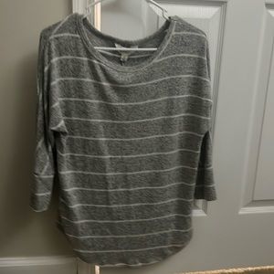Market & Spruce. 3/4 sleeve sweater. Size Small petite. NWOT. Grey and white.
